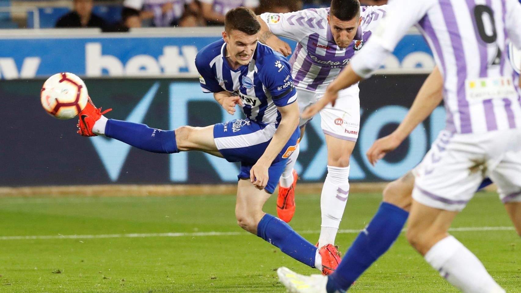 Nhận định Alaves vs Real Valladolid 02h00 ngày 19/10 giải La Liga