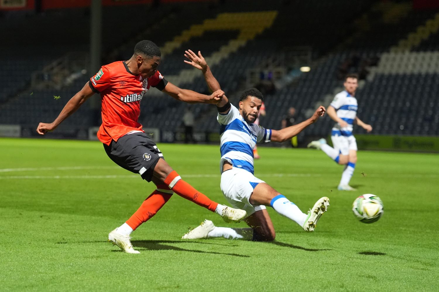 nhan dinh qpr vs luton town 03h00 ngay 07 01 giai efl championship 2